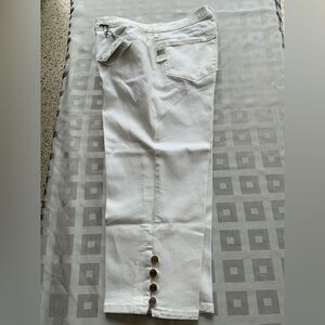 NWT NYDJ Premium White Denim Capris